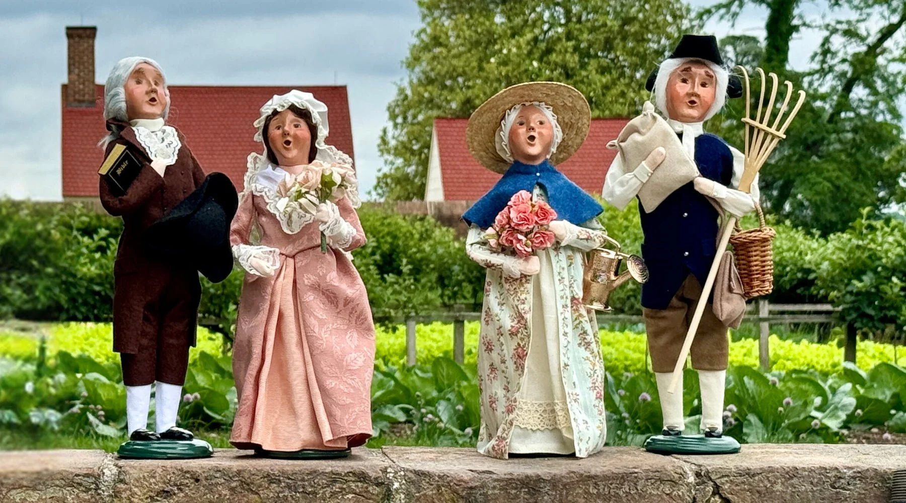 Byers Choice George Washington Inaugural Caroler - Image 8