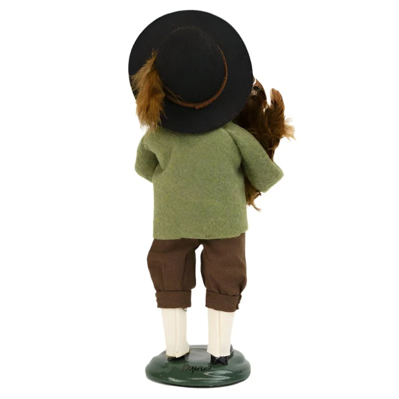 Byers' Choice Pilgrim Boy Caroler - Image 5
