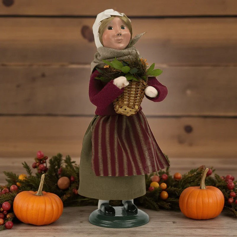 Byers' Choice Pilgrim Girl Caroler - Image 3