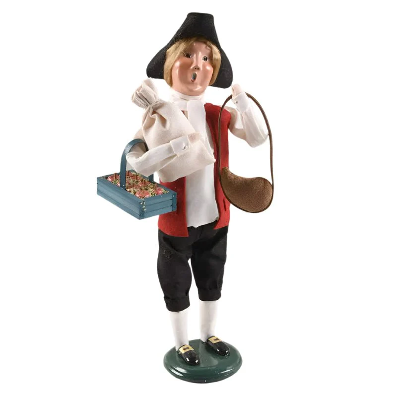 Byers' Choice Shopping Man Caroler