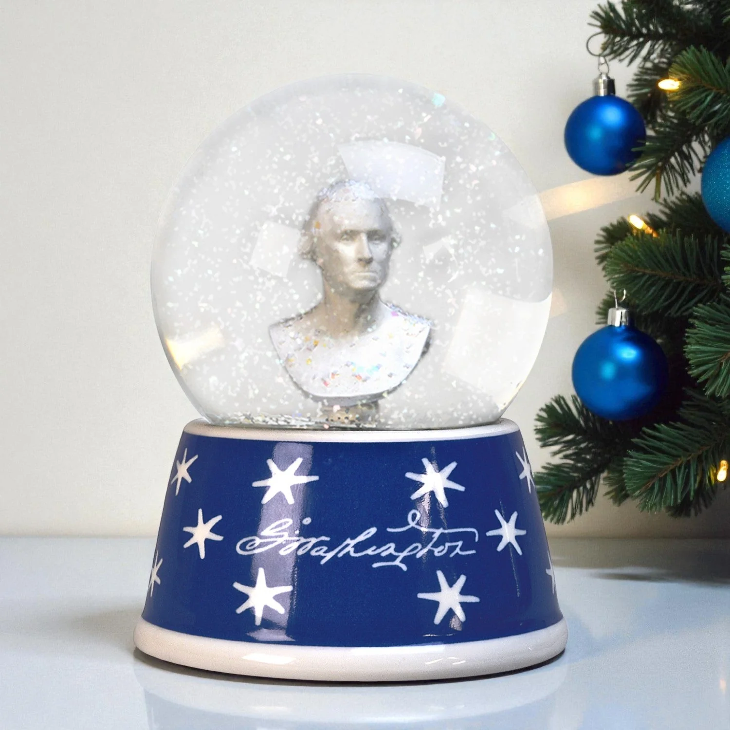 George Washington Bust Snow Globe - Image 3