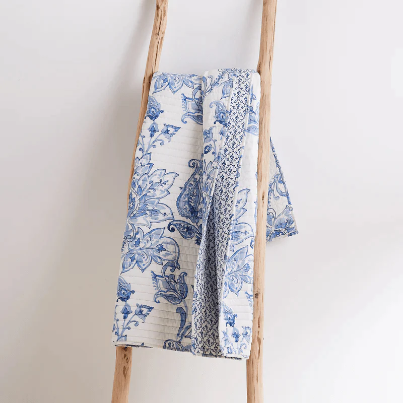 Blue and White Paisley Floral Reversible Throw - Image 3