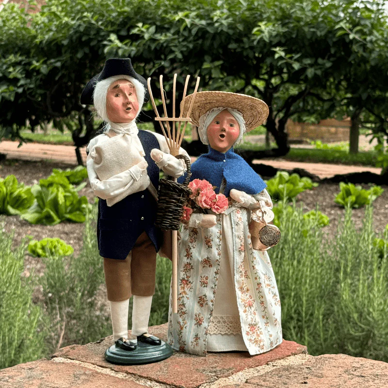 Farmer George Caroler by Byers' Choice - Image 3