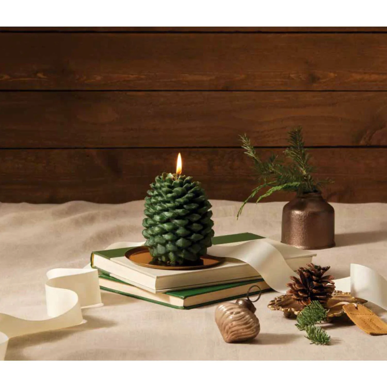 Frasier Fir Pinecone-Shaped Candle with Tray - Image 3