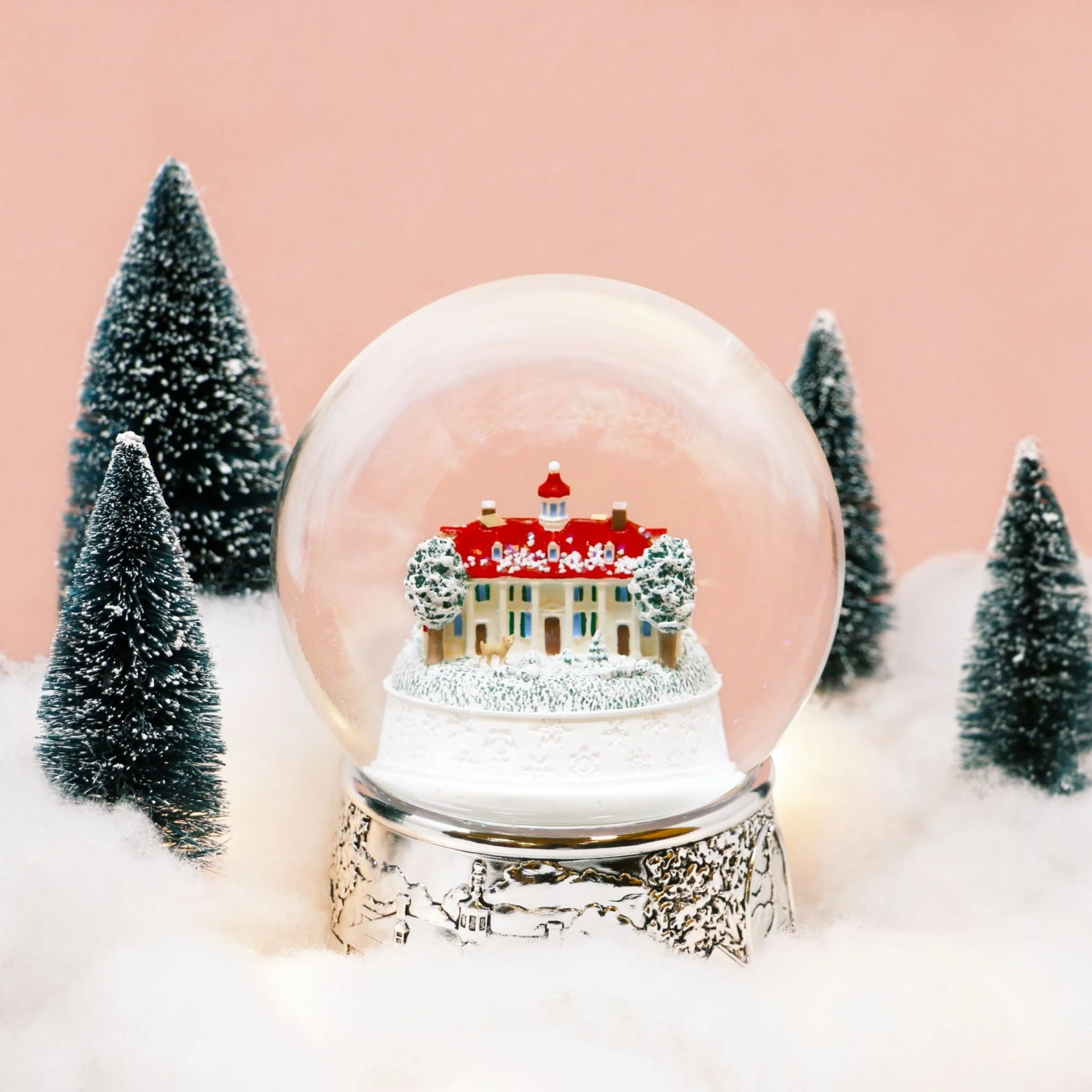 Mount Vernon Musical Snow Globe - Image 8