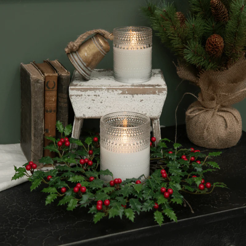 Mini Holly & Berries Candle Ring - Image 3