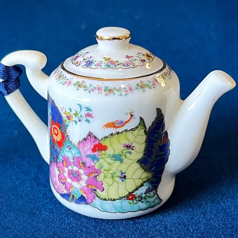 Tobacco Leaf Teapot Ornament - Image 4